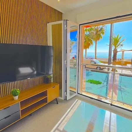 Espectacular Piso Reformado 1a Linea De Playa Apartment