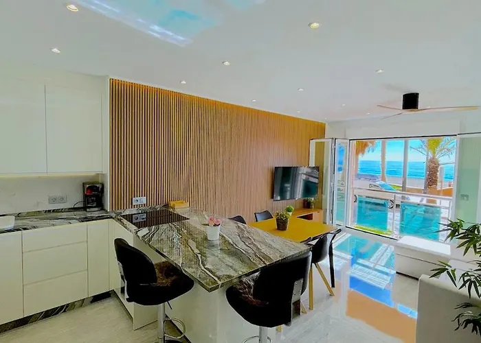 아파트 Espectacular Piso Reformado 1a Linea De Playa