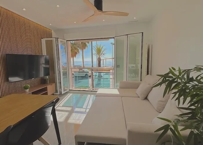Espectacular Piso Reformado 1a Linea De Playa 아파트 푸엔히롤라