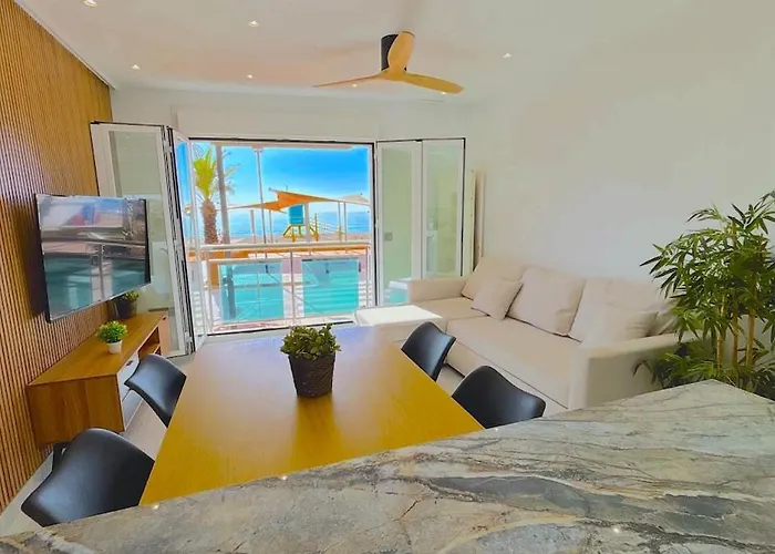 아파트 Espectacular Piso Reformado 1a Linea De Playa